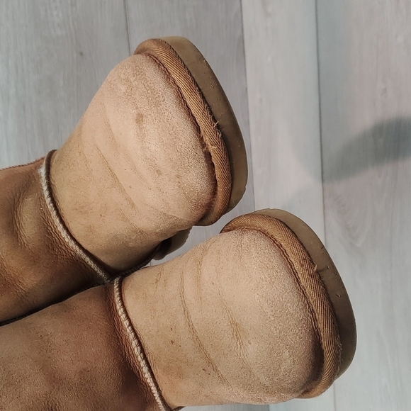 Ugg Australia Women 5825 Classic Short Sheepskin Boots shoes sz 7 - Picture 4 of 14